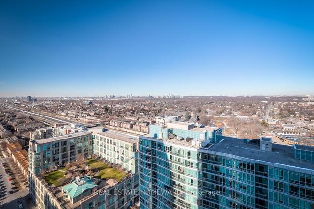 2734 - 165 Legion Rd N, Condo with 1 bedrooms, 1 bathrooms and 1 parking in Toronto ON | Image 3