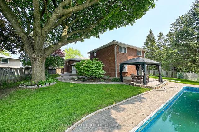 428 Karen Crt, House detached with 4 bedrooms, 2 bathrooms and 3 parking in Oshawa ON | Image 29