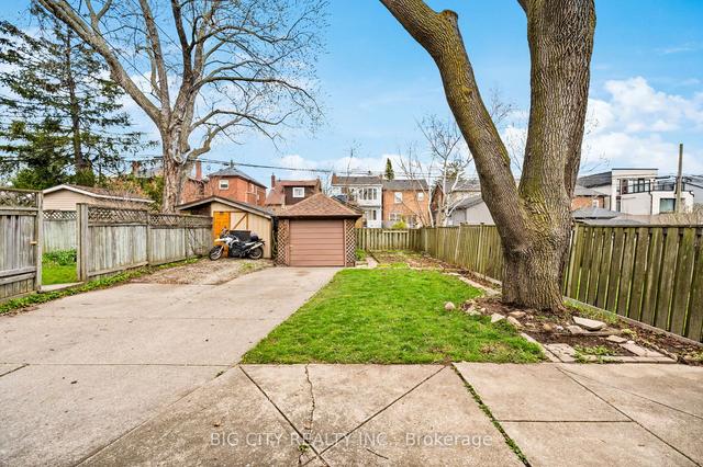 549 Rushton Rd, House detached with 3 bedrooms, 1 bathrooms and 1 parking in Toronto ON | Image 21