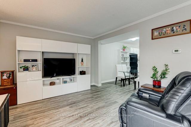 49 - 217 Martinet Ave, Townhouse with 3 bedrooms, 2 bathrooms and 1 parking in London ON | Image 12