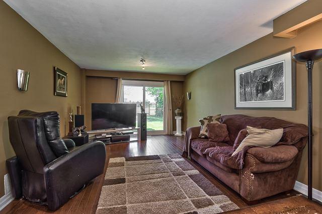 3419 Clanfield Cres, House detached with 4 bedrooms, 2 bathrooms and 2 parking in Mississauga ON | Image 10