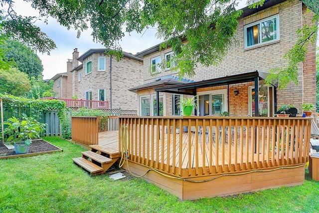 30 Tomlinson Circ, House detached with 4 bedrooms, 4 bathrooms and 6 parking in Markham ON | Image 22