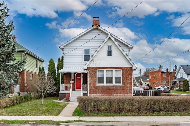 4625 Fifth Avenue, House detached with 3 bedrooms, 2 bathrooms and 2 parking in Niagara Falls ON | Image 1
