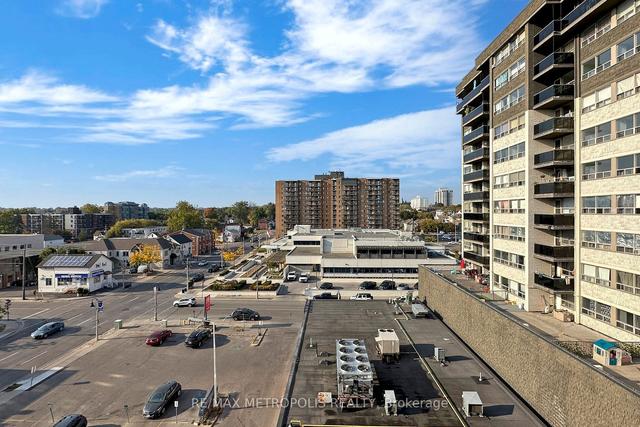 619 - 44 Bond St W, Condo with 1 bedrooms, 1 bathrooms and 2 parking in Oshawa ON | Image 24