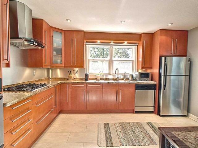 23 Morewood Cres, House detached with 4 bedrooms, 3 bathrooms and 4 parking in Toronto ON | Image 18
