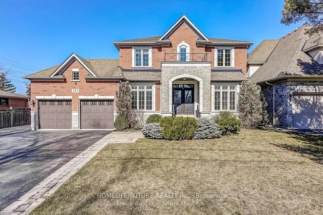 253 Harold Ave, House detached with 1 bedrooms, 1 bathrooms and 2 parking in Whitchurch Stouffville ON | Image 1