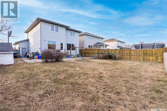 415 Kucey Crescent, House detached with 5 bedrooms, 4 bathrooms and null parking in Saskatoon SK | Image 35