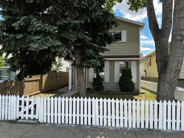 47 Erin Croft Crescent Se, House detached with 4 bedrooms, 1 bathrooms and 4 parking in Calgary AB | Image 15