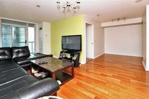 1505 - 30 Grand Trunk Cres, Condo with 1 bedrooms, 1 bathrooms and null parking in Toronto ON | Image 5
