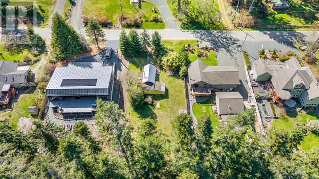 6148 Aldergrove Dr, House detached with 1 bedrooms, 1 bathrooms and null parking in Comox Valley B (Lazo North) BC | Image 12