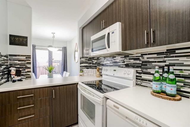 65 Goldenlight Circ, Townhouse with 3 bedrooms, 4 bathrooms and 2 parking in Brampton ON | Image 32