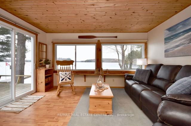 8 - 1054 Cove Rd, House detached with 3 bedrooms, 1 bathrooms and 6 parking in Muskoka Lakes ON | Image 6