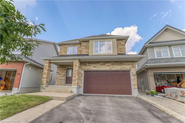 546 St. Martha Street, House detached with 5 bedrooms, 2 bathrooms and 6 parking in Kingston ON | Image 2