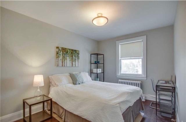 228 St Germain Ave, House detached with 3 bedrooms, 2 bathrooms and 1 parking in Toronto ON | Image 5
