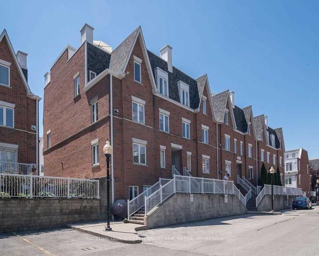 803 - 12 Sudbury St, Townhouse with 2 bedrooms, 2 bathrooms and 1 parking in Toronto ON | Image 1