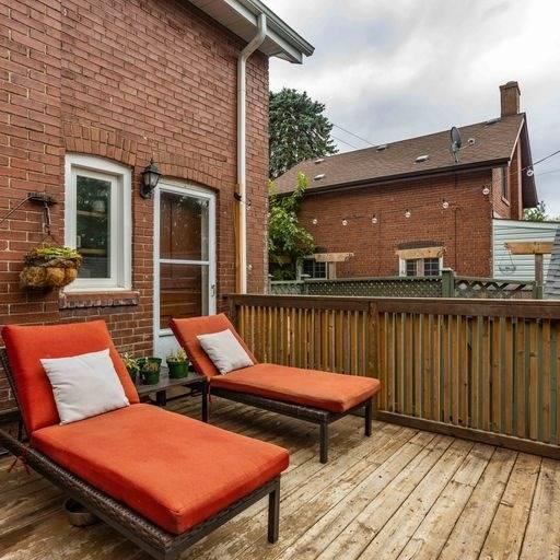 7 Mcmurchy Ave S, House semidetached with 3 bedrooms, 1 bathrooms and 4 parking in Brampton ON | Image 5