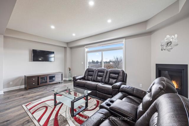 1229 Max Cres, House semidetached with 3 bedrooms, 3 bathrooms and 2 parking in Kingston ON | Image 4
