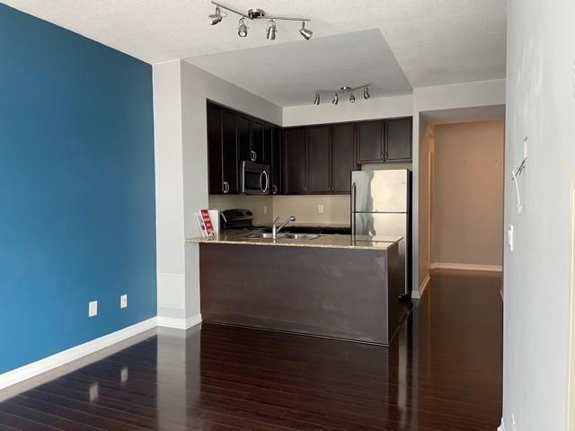 2001 - 225 Webb Dr, Condo with 1 bedrooms, 1 bathrooms and 1 parking in Mississauga ON | Image 9