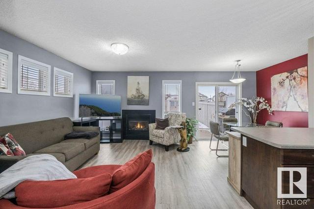 5805 8 Av Sw, House semidetached with 2 bedrooms, 2 bathrooms and null parking in Edmonton AB | Card Image