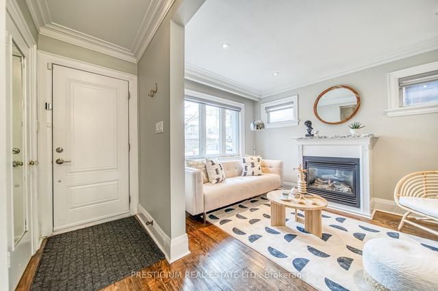 212 Broadway Ave, House detached with 3 bedrooms, 2 bathrooms and 1 parking in Toronto ON | Image 23