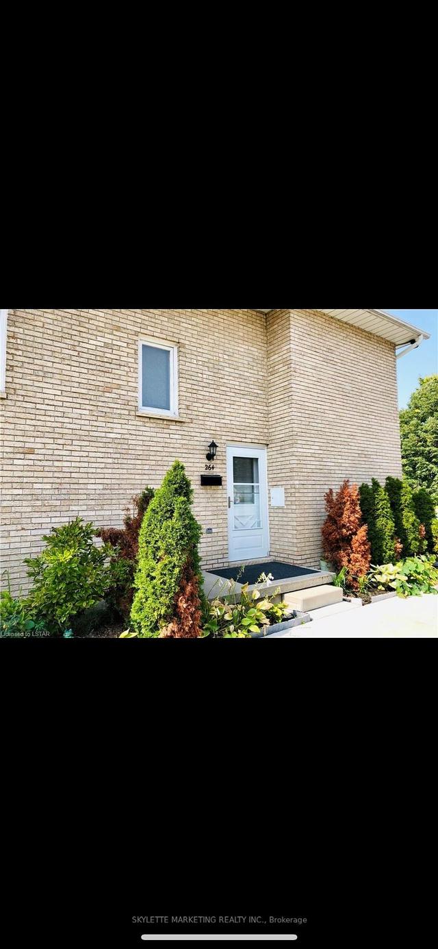 264 Homestead Cres, Townhouse with 3 bedrooms, 2 bathrooms and 1 parking in London ON | Image 12
