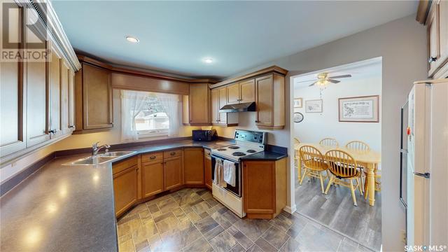 110 Mccarthy Boulevard N, House detached with 3 bedrooms, 2 bathrooms and null parking in Regina SK | Image 10