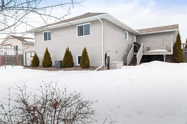 32 Highland Park Drive, House detached with 4 bedrooms, 2 bathrooms and 4 parking in Petawawa ON | Image 29