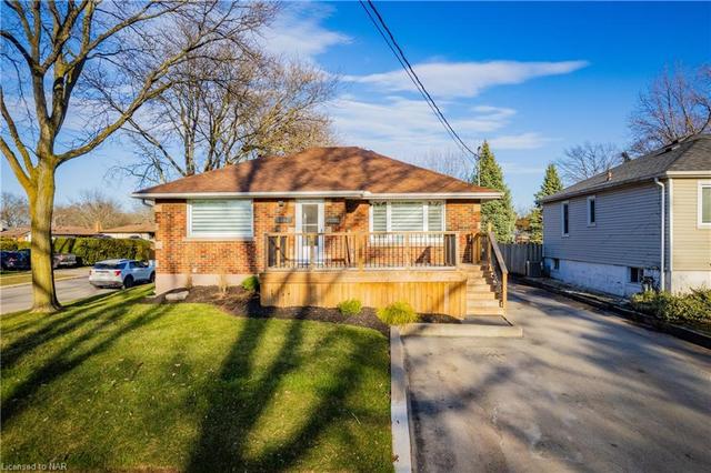 2862 Dorchester Road, House detached with 2 bedrooms, 2 bathrooms and 5 parking in Niagara Falls ON | Image 23