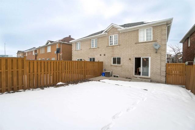 42 Florette Pl, House semidetached with 3 bedrooms, 4 bathrooms and 3 parking in Brampton ON | Image 24
