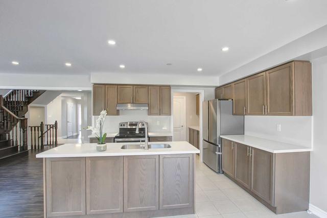 647 Linden Dr, House detached with 4 bedrooms, 3 bathrooms and 4 parking in Cambridge ON | Image 9