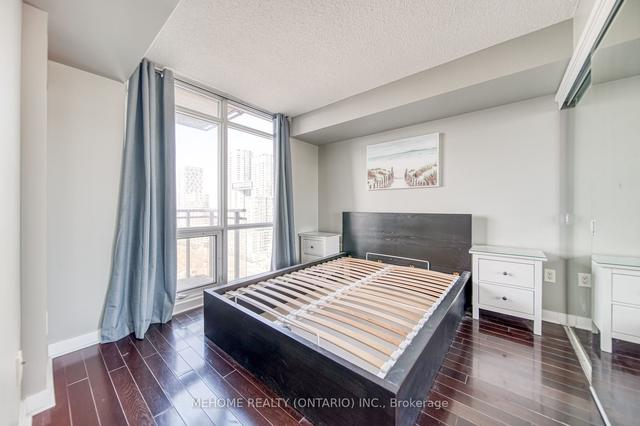 2302 - 11 Brunel Crt, Condo with 1 bedrooms, 1 bathrooms and 1 parking in Toronto ON | Image 10