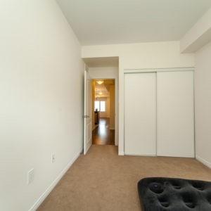 236 - 15 Coneflower Cres, Townhouse with 2 bedrooms, 1 bathrooms and 1 parking in Toronto ON | Image 9