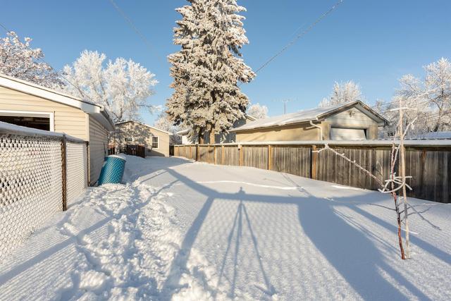 4305 50 Avenue, House detached with 2 bedrooms, 1 bathrooms and 2 parking in Camrose County AB | Image 19