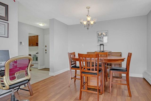 2105 - 320 Dixon Rd, Condo with 2 bedrooms, 1 bathrooms and 1 parking in Toronto ON | Image 2