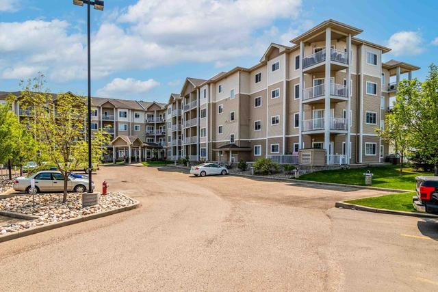 409 - 194 Sunrise Circle Sw, Condo with 2 bedrooms, 2 bathrooms and 1 parking in Medicine Hat AB | Image 2