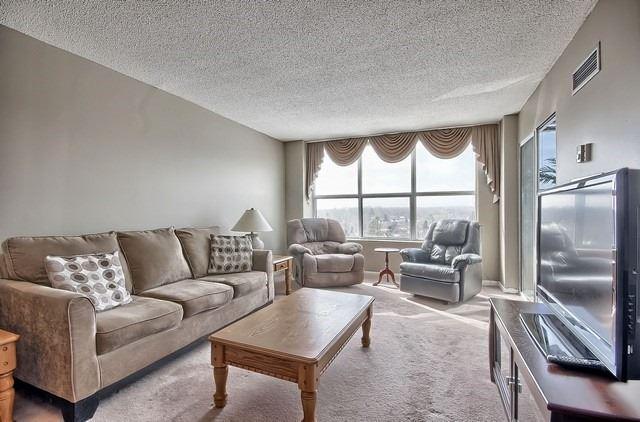 1003 - 250 Davis Dr, Condo with 1 bedrooms, 1 bathrooms and 1 parking in Newmarket ON | Image 10