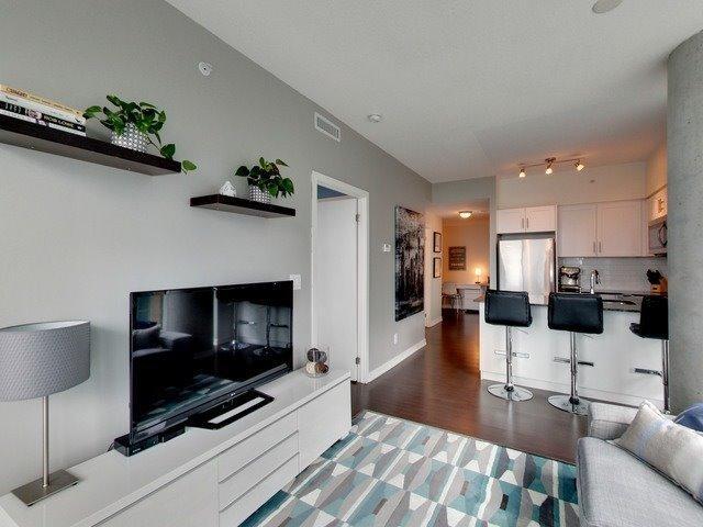 1206 - 150 East Liberty St, Condo with 2 bedrooms, 2 bathrooms and 1 parking in Toronto ON | Image 5