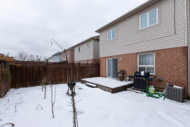 31 Ridgemore Cres, House detached with 3 bedrooms, 3 bathrooms and 5 parking in Brampton ON | Image 29