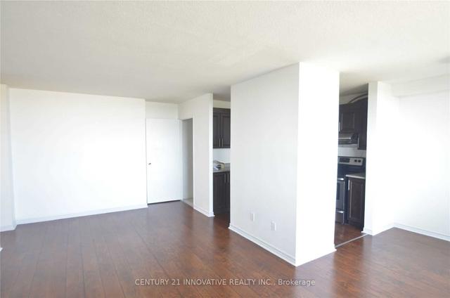 513 - 1950 Kennedy Rd, Condo with 3 bedrooms, 1 bathrooms and 1 parking in Toronto ON | Image 5