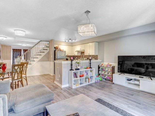 66 Torr Lane, Townhouse with 3 bedrooms, 3 bathrooms and 2 parking in Ajax ON | Image 5