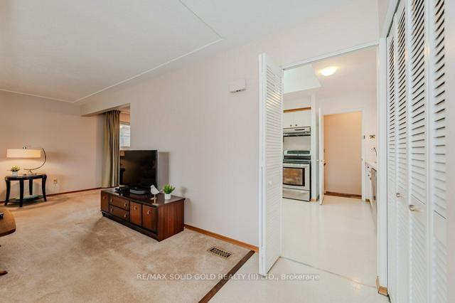 39 Ramblewood Way, House detached with 3 bedrooms, 2 bathrooms and 4 parking in Kitchener ON | Image 38