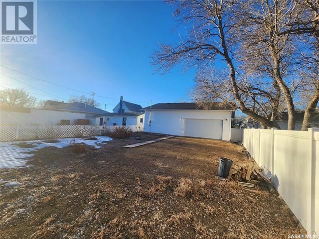 214 Main Street, House detached with 0 bedrooms, 1 bathrooms and null parking in Rouleau SK | Image 36