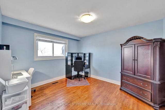 221 Gracefield Ave, House detached with 4 bedrooms, 4 bathrooms and 5 parking in Toronto ON | Image 22