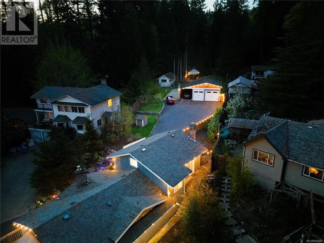 1793 Wellman Rd, House detached with 4 bedrooms, 2 bathrooms and 10 parking in Cowichan Valley B BC | Image 3