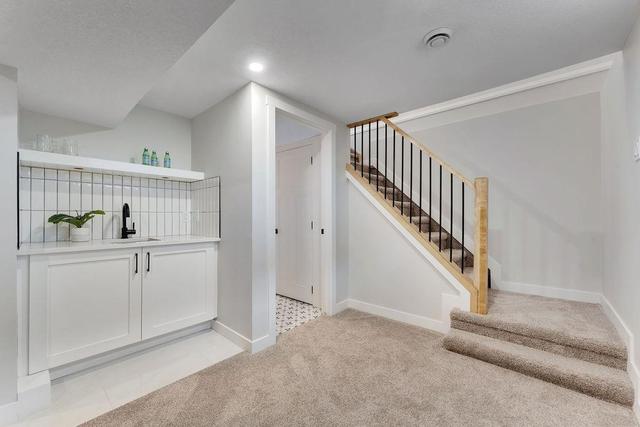 8208 5 Street Sw, House detached with 4 bedrooms, 3 bathrooms and 6 parking in Calgary AB | Image 17