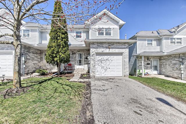 5 - 120 D'ambrosio Dr, Townhouse with 3 bedrooms, 3 bathrooms and 2 parking in Barrie ON | Image 1