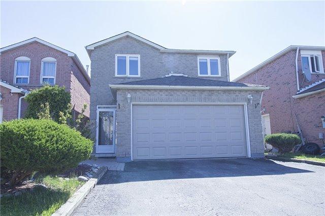 34 Galbraith Cres, House attached with 4 bedrooms, 3 bathrooms and 4 parking in Markham ON | Image 1