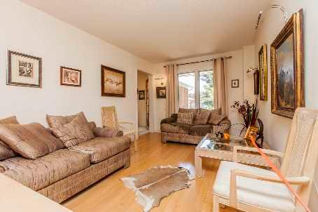 5295 Thornwood Dr, House detached with 3 bedrooms, 4 bathrooms and 2 parking in Mississauga ON | Image 3