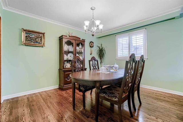 146 Achill Cres, House detached with 3 bedrooms, 3 bathrooms and 2 parking in Mississauga ON | Image 3
