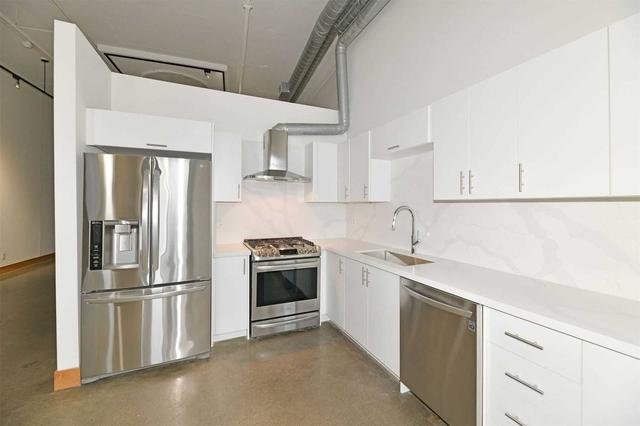 607 - 90 Sumach St, Condo with 2 bedrooms, 2 bathrooms and 1 parking in Toronto ON | Image 7